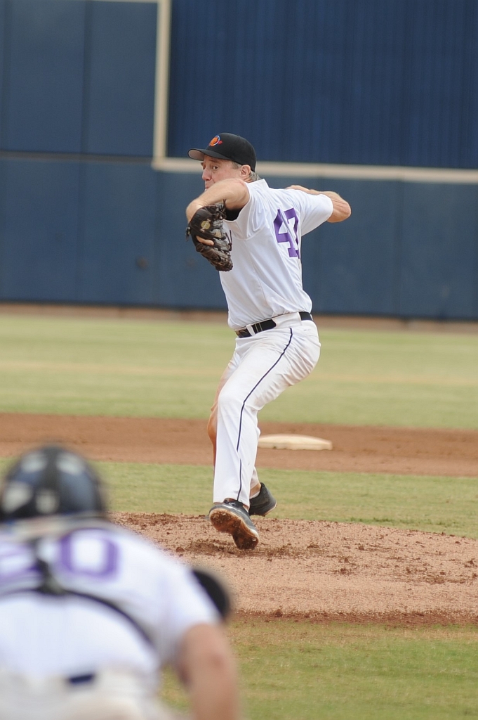 Dragons_2017-10-31 (59).jpg - (c)2010 DeVetter